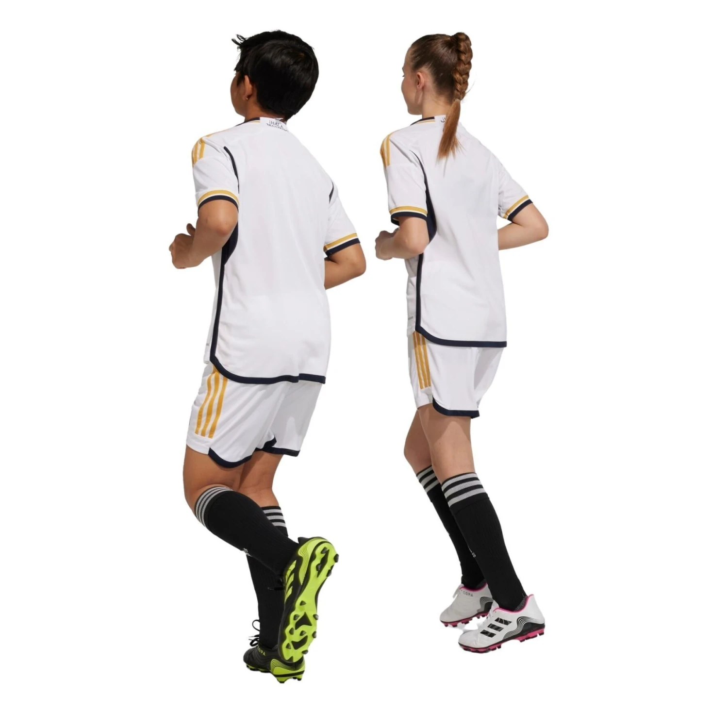 ADIDAS Kit Enfant Domicile Real Madrid 2023/24 6 ADIDAS Kit Enfant Domicile Real Madrid 2023/24 – Image 4