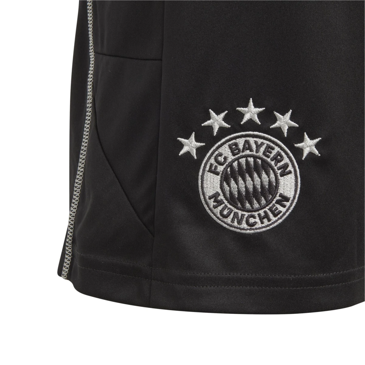 ADIDAS Short De Gardien Enfant Bayern Munich Tiro 2023 5 ADIDAS Short De Gardien Enfant Bayern Munich Tiro 2023 – Image 3