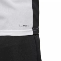 Maillot Adidas Entrada 18 -Sport Vêtements Magasin cd8438 on model detail 2 2000x2000