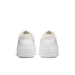 Baskets Basses Femme Nike Blazer Platform -Sport Vêtements Magasin nike dj0292 103 300