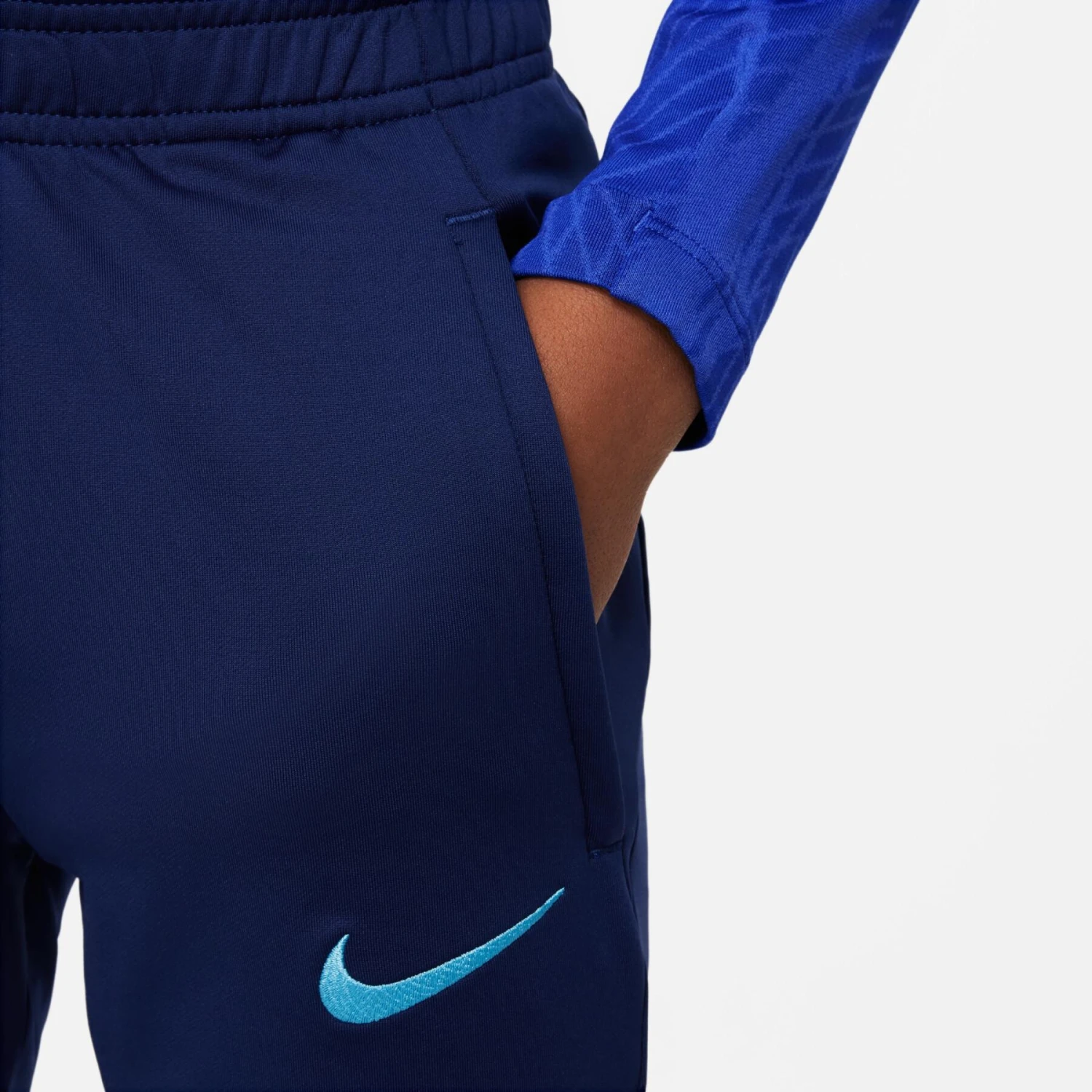 Nike Pantalon De Survêtement Enfant Coupe Du Monde 2022 Angleterre 6 Nike Pantalon De Survêtement Enfant Coupe Du Monde 2022 Angleterre – Image 4