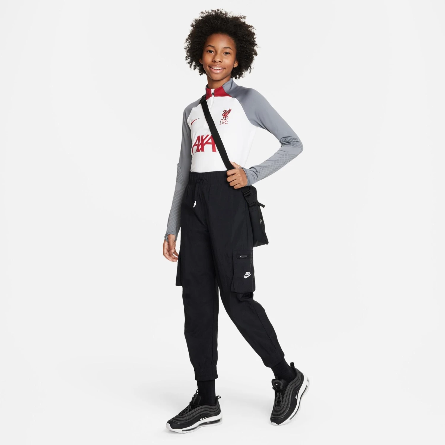 Nike Haut Training Enfant Liverpool Strike 2022/23 10 Nike Haut Training Enfant Liverpool Strike 2022/23 – Image 8