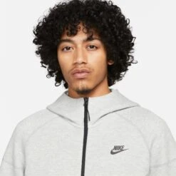 Sweatshirt à Capuche Full Zip Nike Tech Fleece Windrunner -Sport Vêtements Magasin nike fb7921 063 phsym001